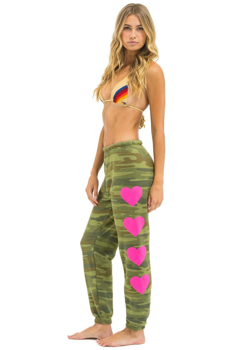 HEART 4 SWEATPANTS - CAMO // NEON PINK