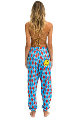 DIAMOND REPEAT SMILEY 2 EMBROIDERY CARGO COLOR BLOCK SWEATPANTS - SKY SALE Aviator Nation