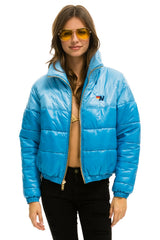 WOMEN'S COLOR BLOCK LUXE APRES PUFFER JACKET - SKY GLOSSY Jacket Aviator Nation