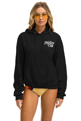 MEMBER EXCLUSIVE RELAXED PULLOVER HOODIE