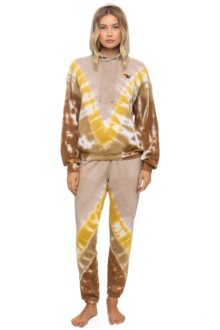HAND DYED V SWEATPANTS - TIE DYE SAND // CINNAMON