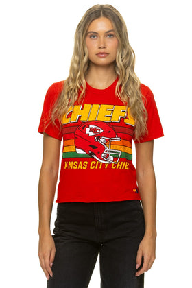 KANSAS CITY CHIEFS HELMET BOYFRIEND TEE
